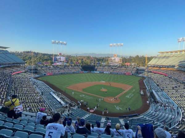 Dodger Stadium, bloc: 5RS, rangée: G, place: 7