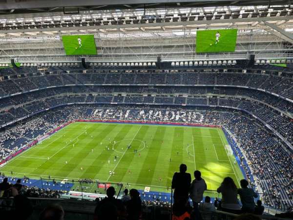 Santiago Bernabéu Stadium, bloc: 705, rangée: 11, place: 5