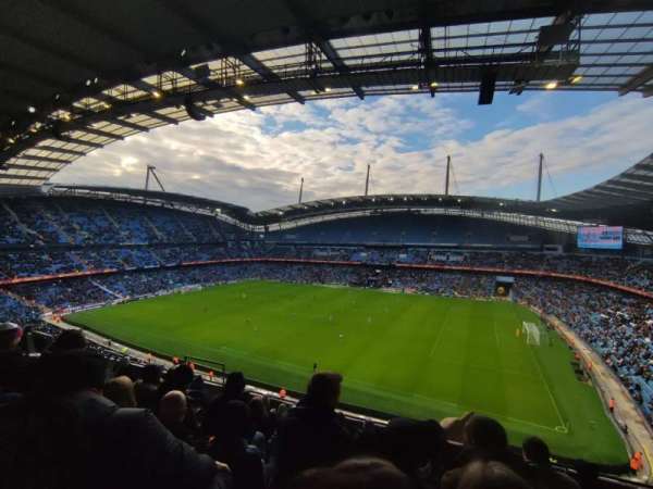 Etihad Stadium, Manchester, bloc: 302, rangée: 7, place: 46