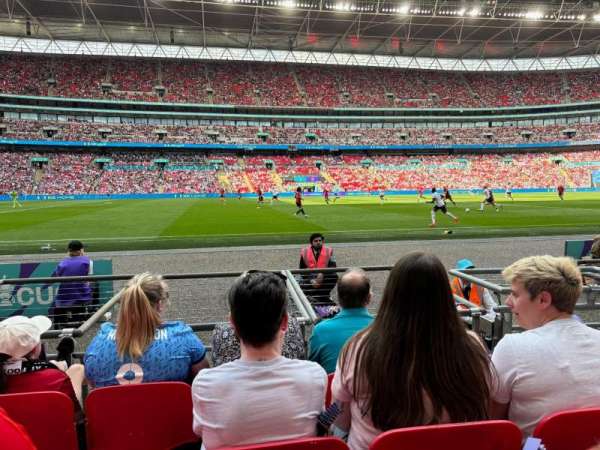 Wembley Stadium, bloc: 124, rangée: 4, place: 50