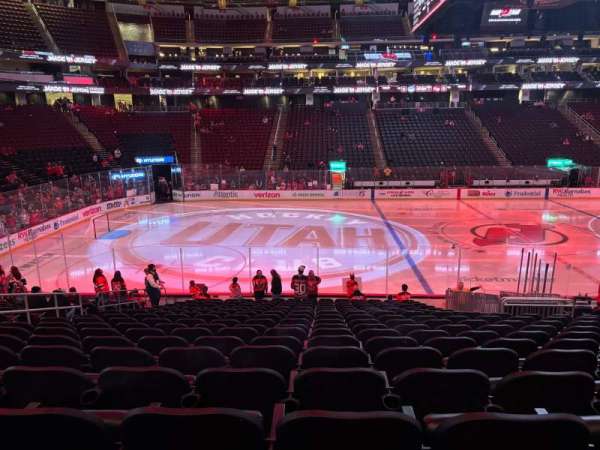 Prudential Center, bloc: 18, rangée: 18, place: 10