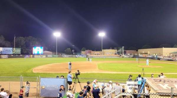 Homer Stryker Field, bloc: 213, rangée: 5, place: 4