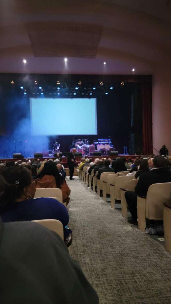 Peabody Auditorium, bloc: Orchestra 2, rangée: R, place: 1