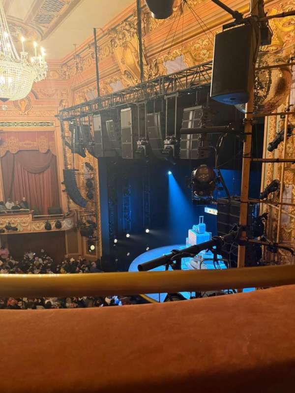 Longacre Theatre, bloc: Balcony R, rangée: A, place: 27