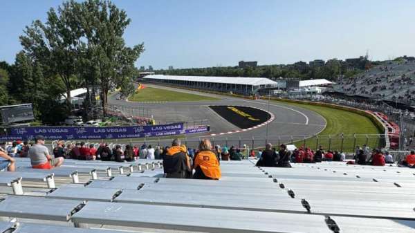 Circuit Gilles Villeneuve, bloc: Grandstand 11 Section 6, rangée: X, place: 18