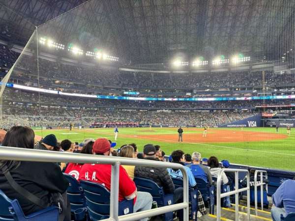 Rogers Centre, bloc: 113, rangée: 9, place: 8