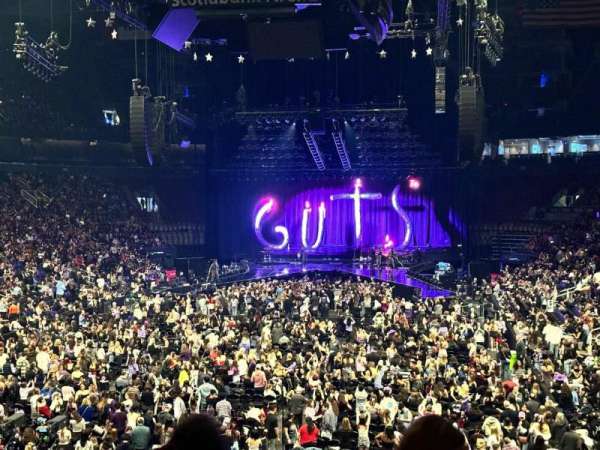 Scotiabank Arena, bloc: 102, rangée: 22, place: 1