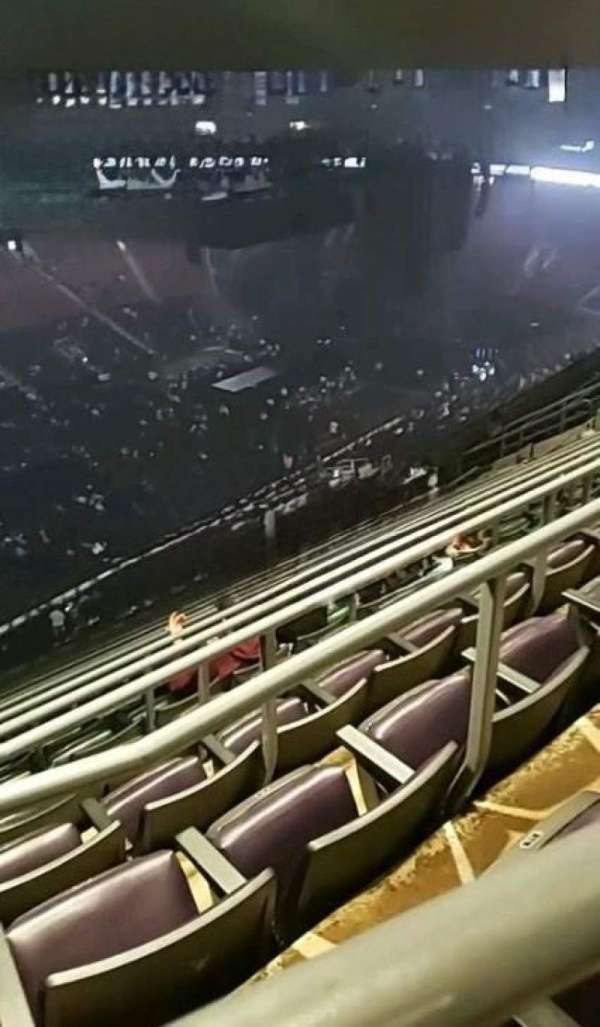 Scotiabank Arena, bloc: 323, rangée: 15, place: 26