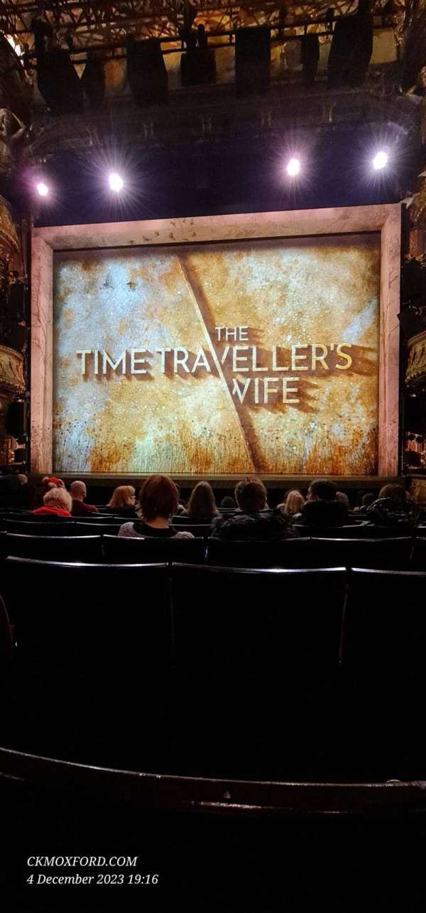 Apollo Theatre, bloc: Stalls, rangée: M, place: 9