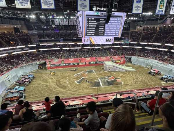 Prudential Center, bloc: 127, rangée: 5, place: 3