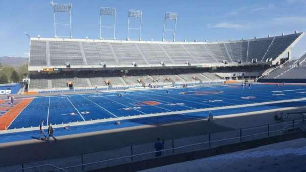 Albertsons Stadium, bloc: 10, rangée: N, place: 33