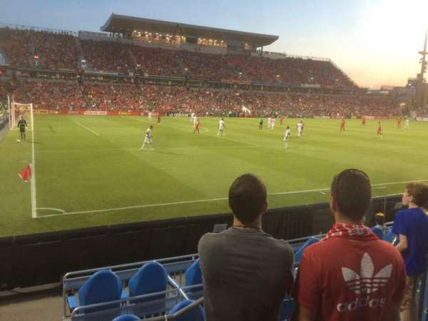BMO Field, bloc: 111, rangée: 4, place: 4