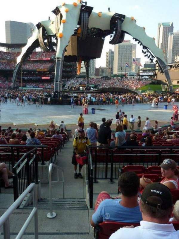 Busch Stadium, bloc: 135, rangée: 5, place: 1-2