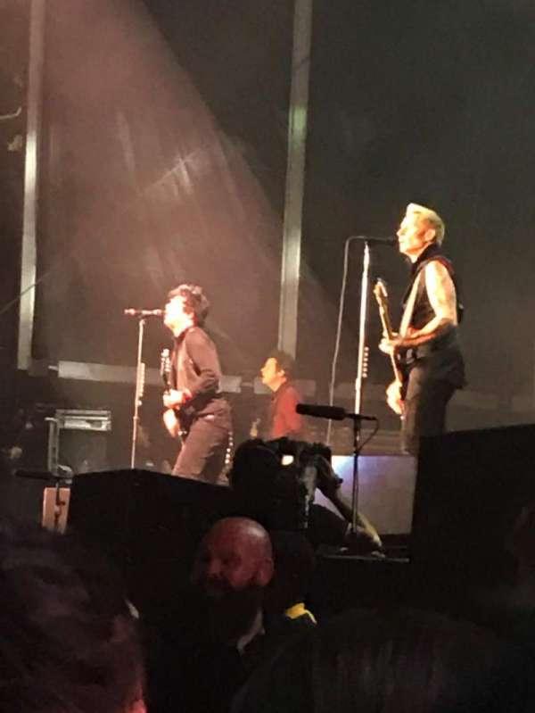 Rose Bowl, bloc: Floor