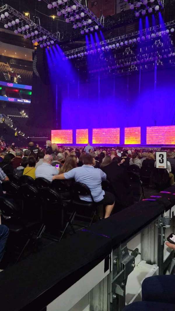 Xfinity Mobile Arena, bloc: 113, rangée: 1, place: 1