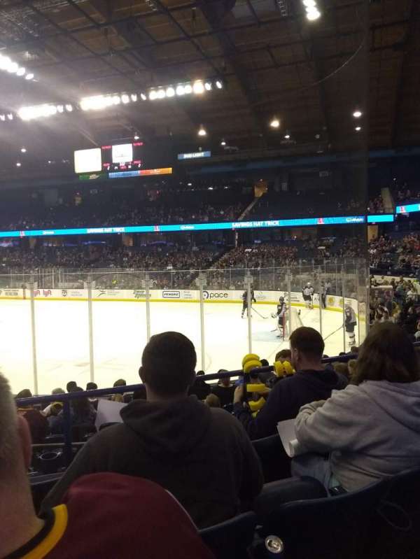 Allstate Arena, bloc: 108, rangée: G