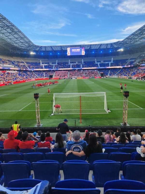 Sports Illustrated Stadium, bloc: 118, rangée: 10, place: 17