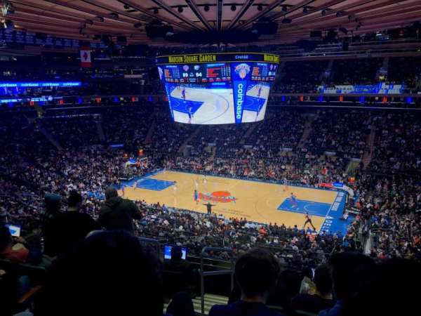 Madison Square Garden, bloc: 213, rangée: 7, place: 2