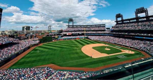 Citizens Bank Park, bloc: 329, rangée: 2, place: 19