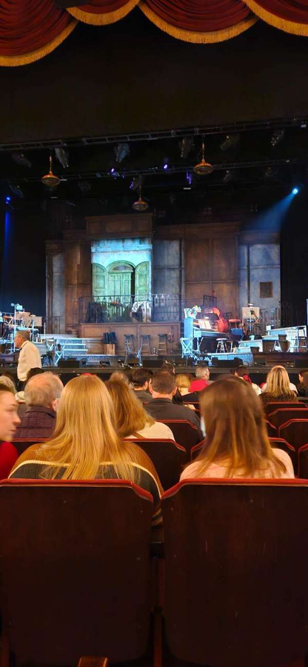 Providence Performing Arts Center, bloc: Orchestra RC, rangée: J, place: 110