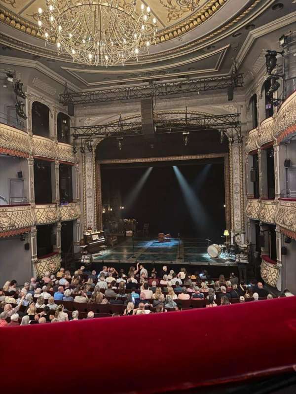 The Old Vic, bloc: Dress Circle, rangée: A, place: 24