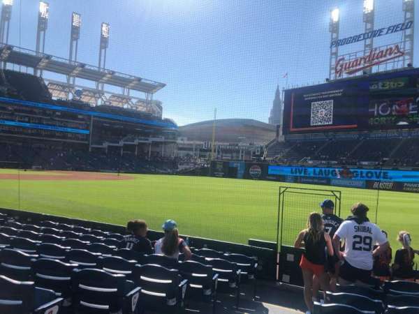 Progressive Field, bloc: 125, rangée: H, place: 25