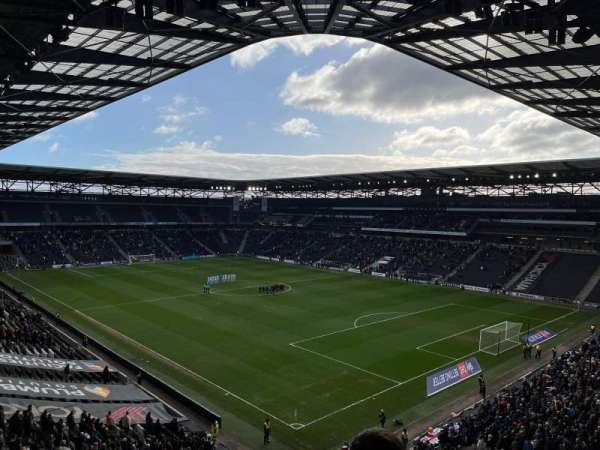 Stadium MK, bloc: 29A, rangée: SS, place: 1030