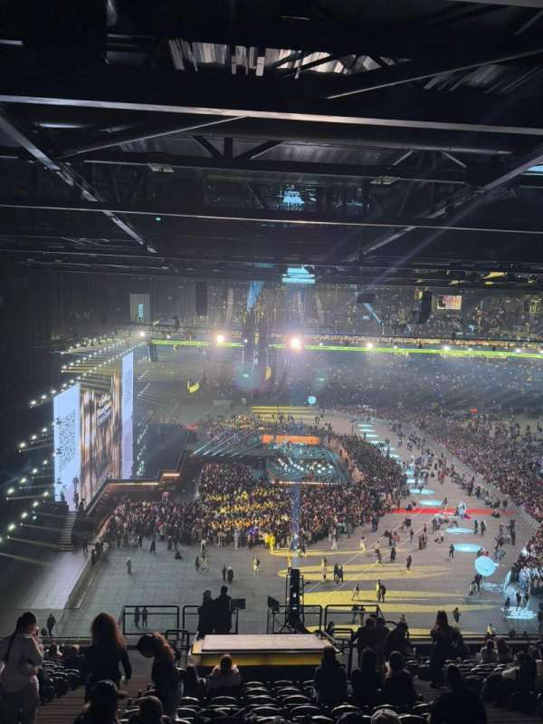 Paris La Défense Arena, bloc: 403, rangée: 60, place: 18