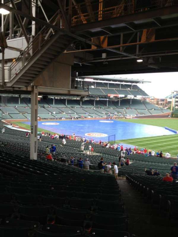 Wrigley Field, bloc: 229, rangée: 23, place: 31
