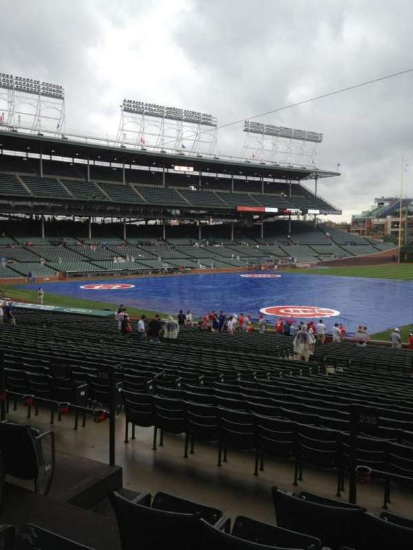 Wrigley Field, bloc: 228, rangée: 5, place: 4