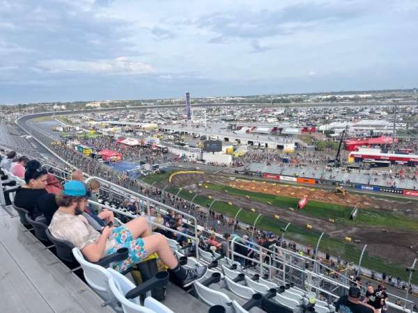Daytona International Speedway, bloc: 343, rangée: 21, place: 19