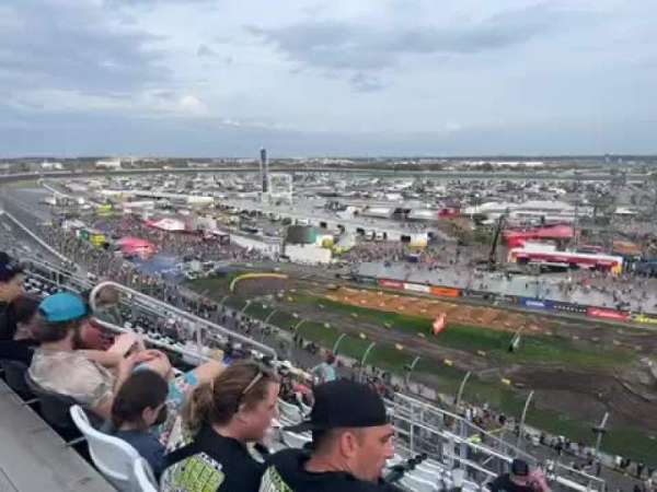 Daytona International Speedway, bloc: 343, rangée: 21, place: 19