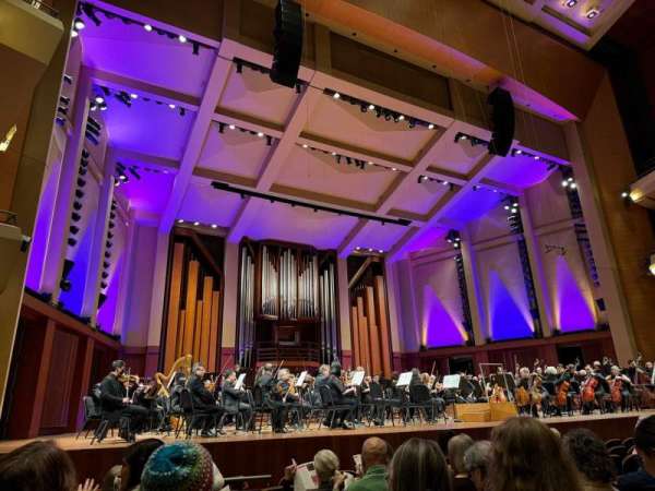 Benaroya Hall, bloc: Orchestra L, rangée: L, place: 7