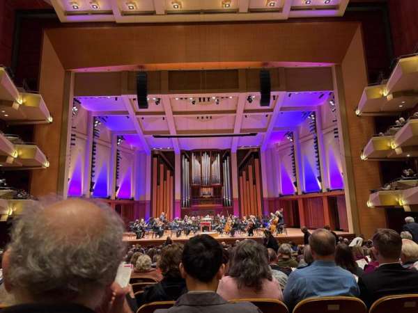Benaroya Hall, bloc: Orchestra C, rangée: X, place: 8