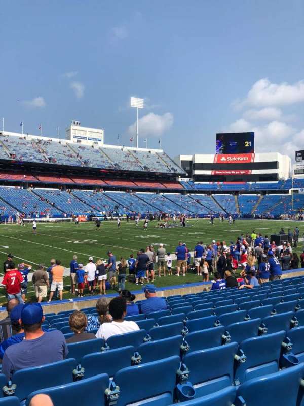 Highmark Stadium, bloc: 137, rangée: 12, place: 17