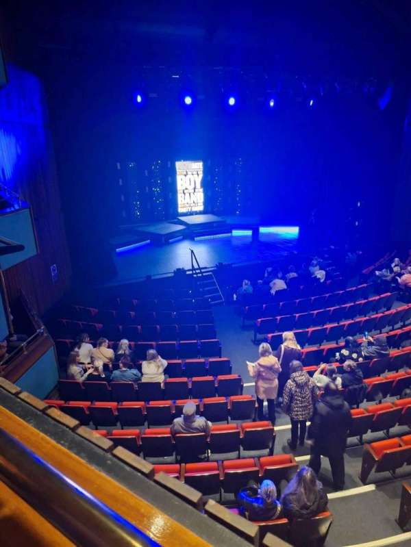 Billingham Forum, bloc: box 7, rangée: a, place: 1