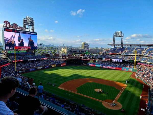 Citizens Bank Park, bloc: 423, rangée: 3, place: 10