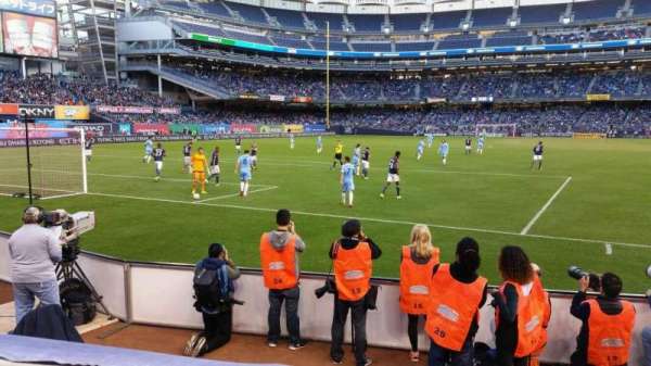 Yankee Stadium, bloc: 134, rangée: 1, place: 2