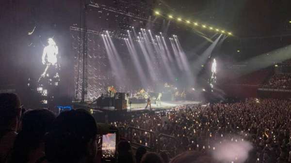 Qudos Bank Arena, bloc: 20, rangée: E, place: 440