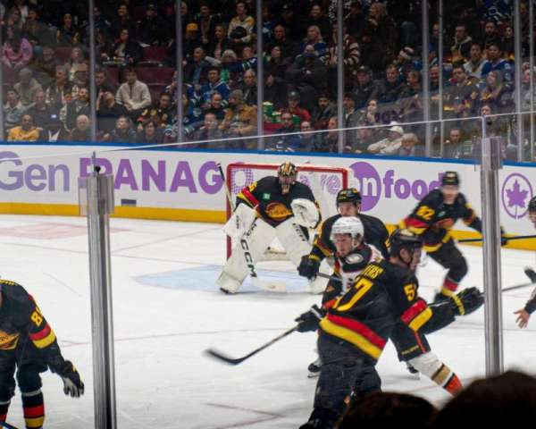 Rogers Arena, bloc: 116, rangée: 9, place: 109