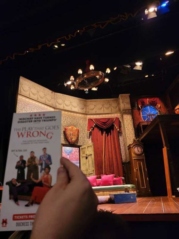 Duchess Theatre, bloc: Stalls, rangée: B, place: 5