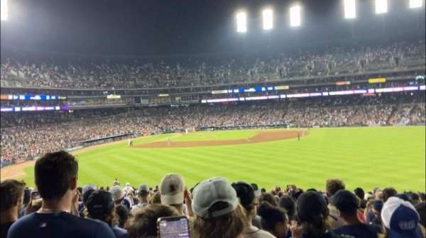 Comerica Park, bloc: 103, rangée: EE, place: 1
