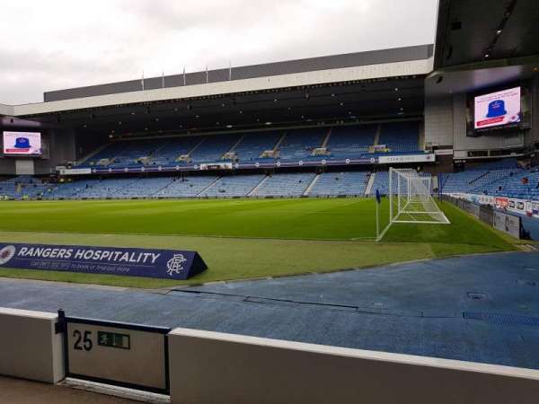 Ibrox Stadium, bloc: SE2, rangée: D, place: 41