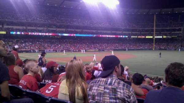Angel Stadium, bloc: 129, rangée: T, place: 15