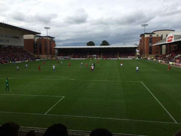 Brisbane Road, bloc: B, rangée: H, place: 28