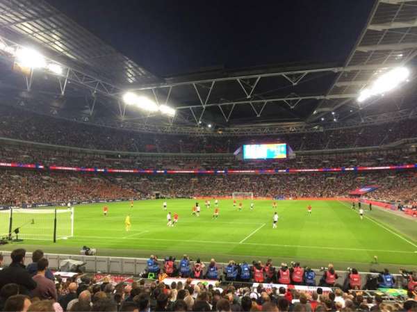 Wembley Stadium, bloc: 109, rangée: 18, place: 214