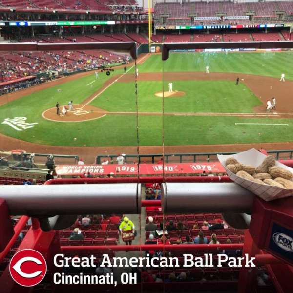 Great American Ball Park, bloc: 301, rangée: A, place: 2