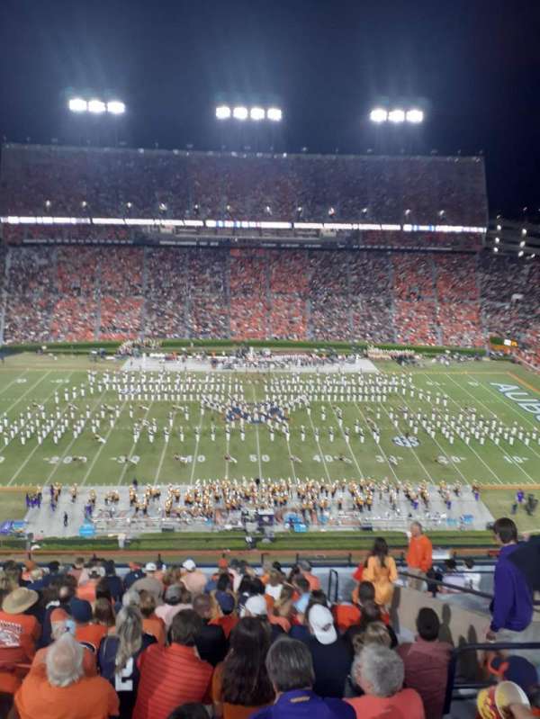 Jordan-Hare Stadium, bloc: 106, rangée: 16, place: 8