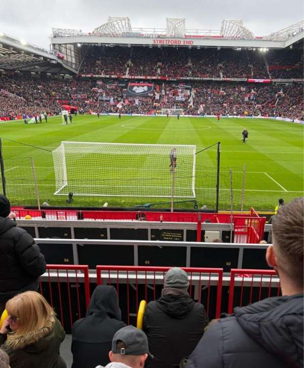 Old Trafford, bloc: E236, rangée: 1, place: 99