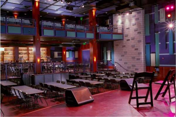 Music Hall at World Cafe Live, bloc: Stage, rangée: GA, place: GA